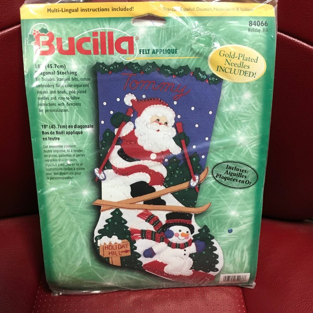 Bucilla Felt Stocking 84066 Holiday Hill Santa Christmas Stocking 18 “